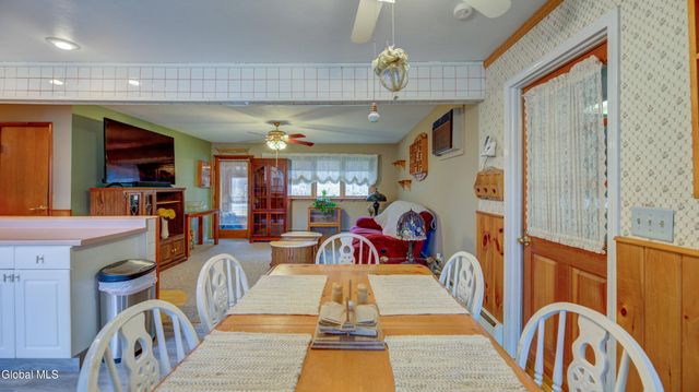 652 County Hwy 122, Johnstown, NY 12078