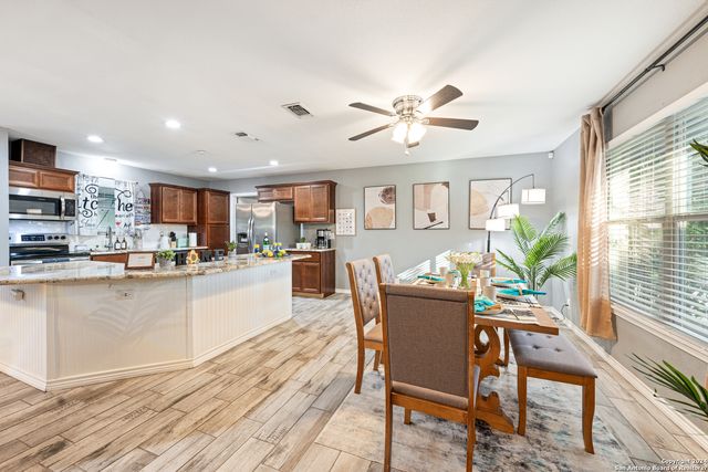 5802 branch valley, San Antonio, TX 78242