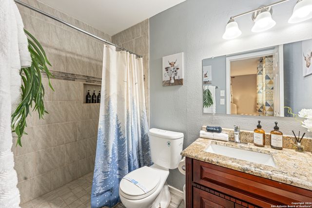 5802 branch valley, San Antonio, TX 78242