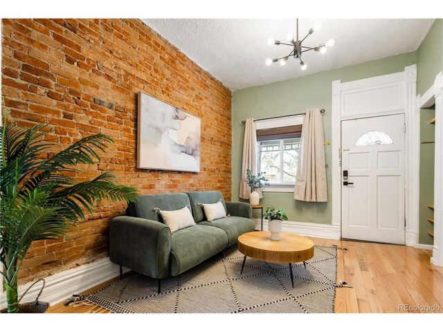 2339 North Gilpin St, Denver, CO 80205