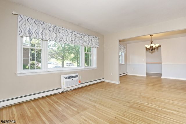 605 Grove St 2, Clifton City, NJ 07013