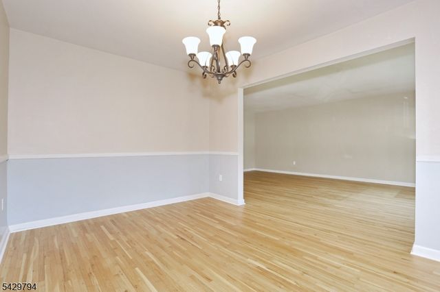 605 Grove St 2, Clifton City, NJ 07013
