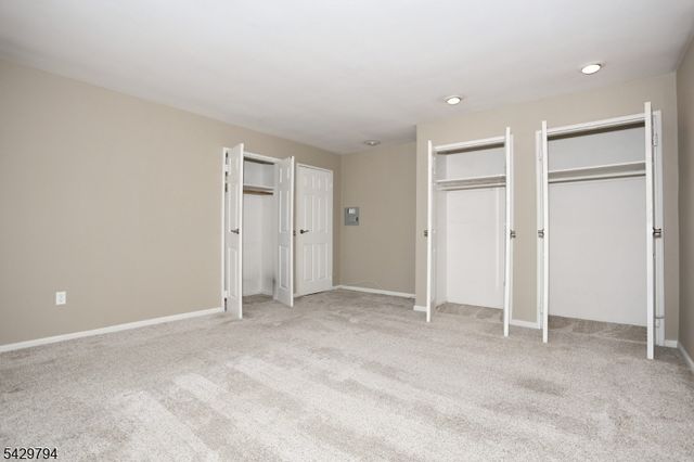605 Grove St 2, Clifton City, NJ 07013