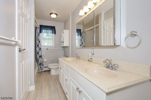 605 Grove St 2, Clifton City, NJ 07013