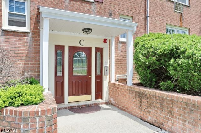 605 Grove St 2, Clifton City, NJ 07013