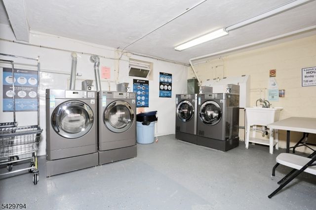 605 Grove St 2, Clifton City, NJ 07013