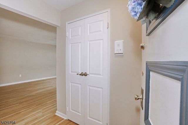 605 Grove St 2, Clifton City, NJ 07013
