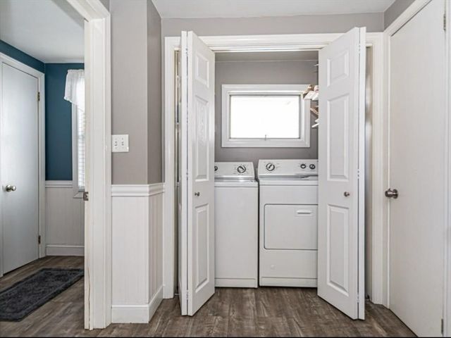 516 Lakeview Ave, Lowell, MA 01850