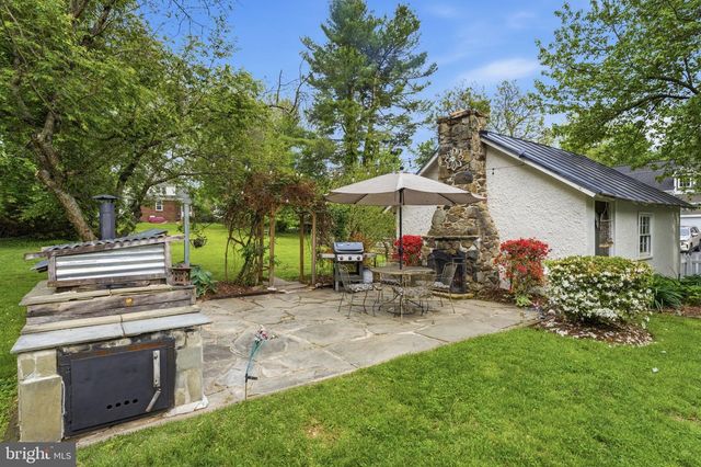 150 S 32ND ST, Purcellville, VA 20132