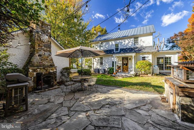 150 S 32ND ST, Purcellville, VA 20132