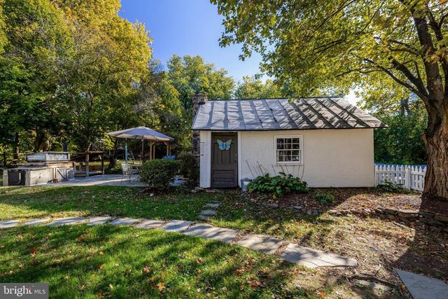 150 S 32ND ST, Purcellville, VA 20132