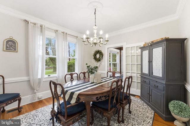 150 S 32ND ST, Purcellville, VA 20132