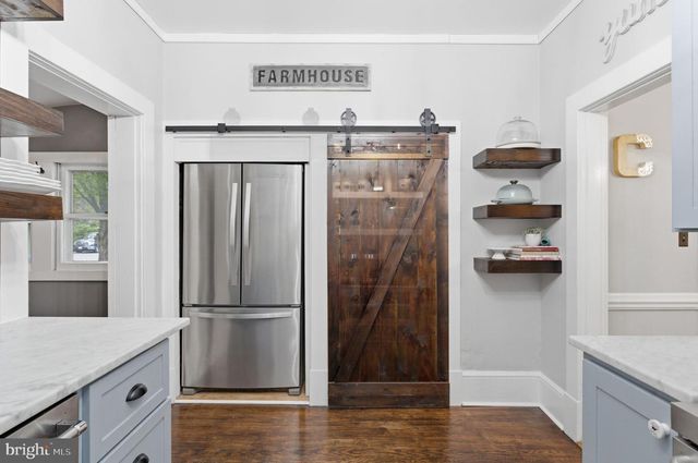 150 S 32ND ST, Purcellville, VA 20132