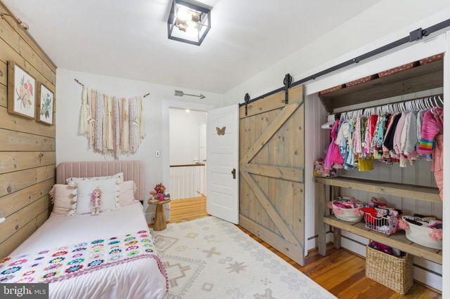 150 S 32ND ST, Purcellville, VA 20132