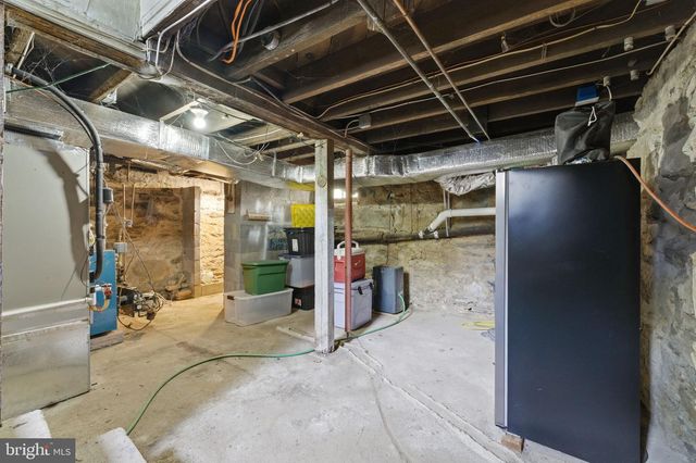 150 S 32ND ST, Purcellville, VA 20132