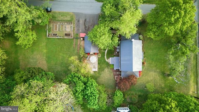 150 S 32ND ST, Purcellville, VA 20132