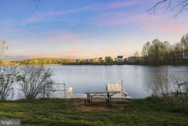 150 S 32ND ST, Purcellville, VA 20132
