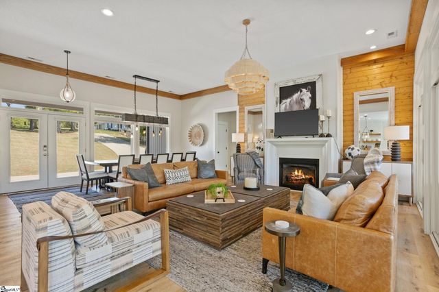 105 Lake Forest Drive, Greer, SC 29651