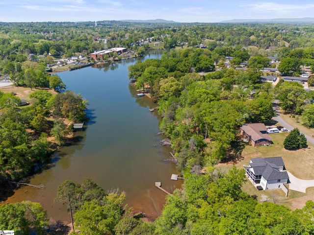 105 Lake Forest Drive, Greer, SC 29651