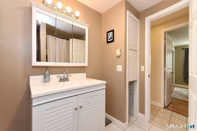 5 Buttonhook Drive, Portland, CT 06480