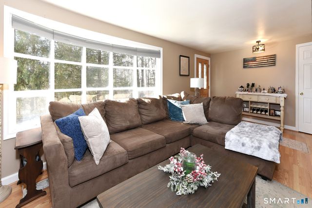 5 Buttonhook Drive, Portland, CT 06480