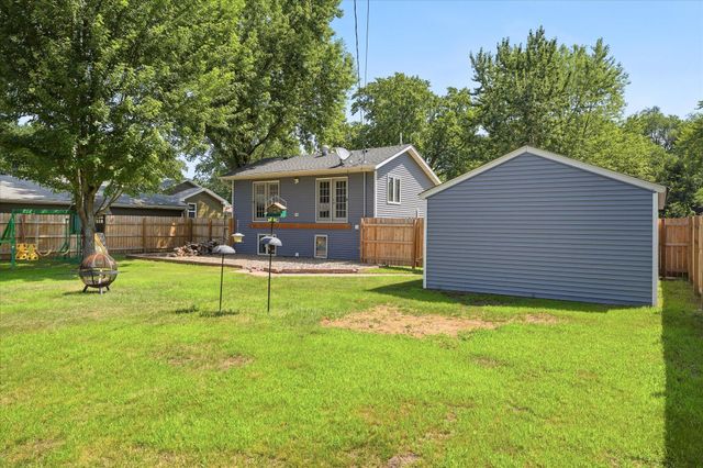 5809 Quail Avenue N, Crystal, MN 55429