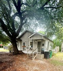 2714 Gray Street, Houston, TX 77004