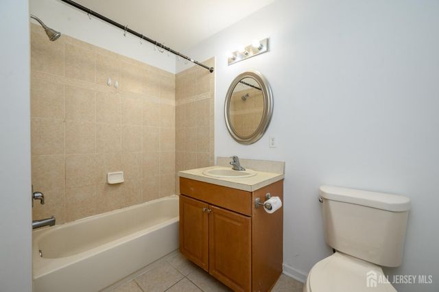 303 Pinelli Drive, Piscataway, NJ 08854