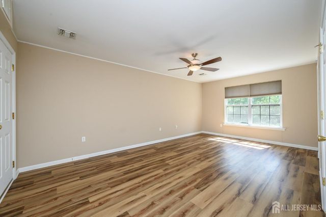 303 Pinelli Drive, Piscataway, NJ 08854