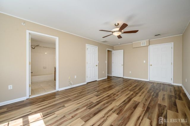 303 Pinelli Drive, Piscataway, NJ 08854