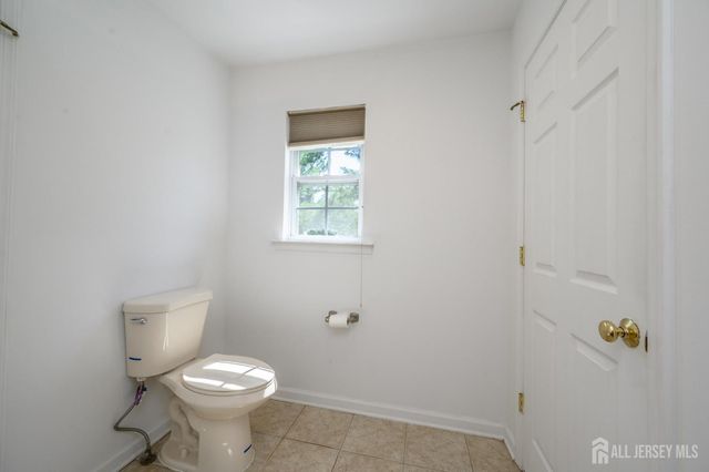 303 Pinelli Drive, Piscataway, NJ 08854