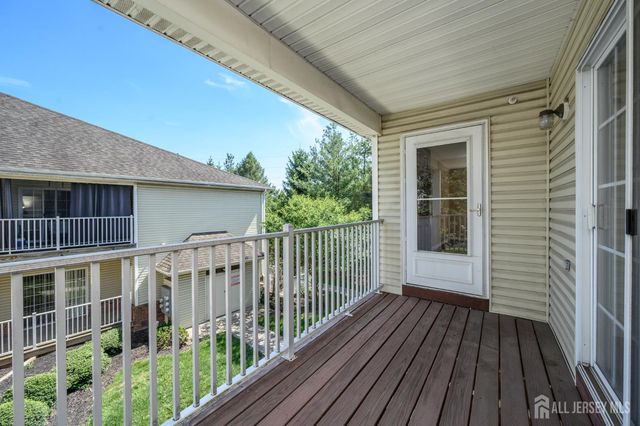 303 Pinelli Drive, Piscataway, NJ 08854