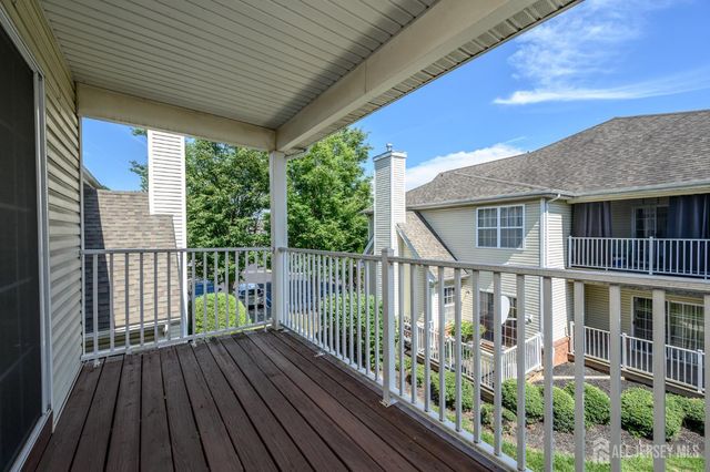 303 Pinelli Drive, Piscataway, NJ 08854