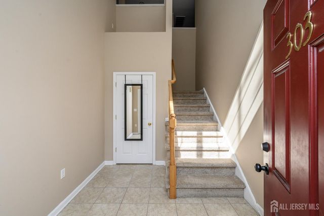 303 Pinelli Drive, Piscataway, NJ 08854