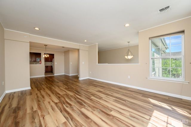303 Pinelli Drive, Piscataway, NJ 08854