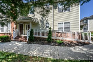 303 Pinelli Drive, Piscataway, NJ 08854