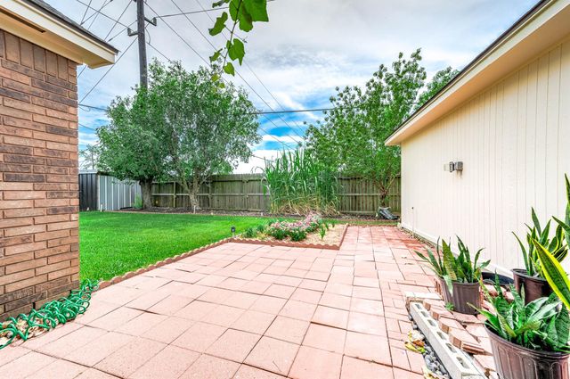13238 Aspen Bough Circle, Houston, TX 77065