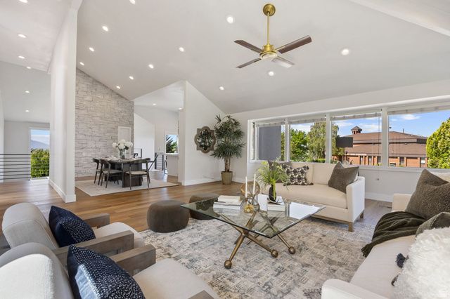 195 E NORTH SANDRUN RD, Salt Lake City, UT 84103