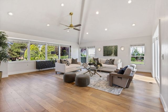 195 E NORTH SANDRUN RD, Salt Lake City, UT 84103