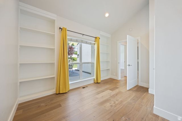 195 E NORTH SANDRUN RD, Salt Lake City, UT 84103