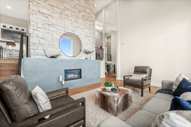 195 E NORTH SANDRUN RD, Salt Lake City, UT 84103