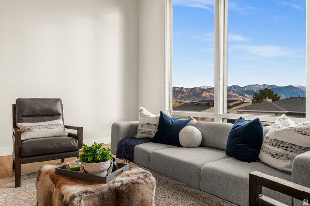 195 E NORTH SANDRUN RD, Salt Lake City, UT 84103