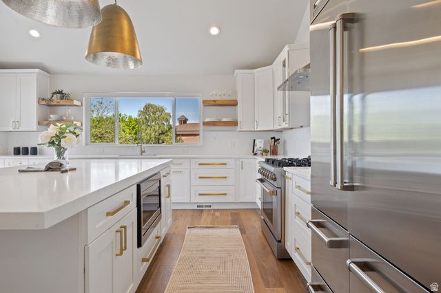 195 E NORTH SANDRUN RD, Salt Lake City, UT 84103