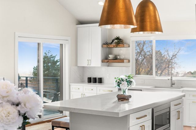 195 E NORTH SANDRUN RD, Salt Lake City, UT 84103