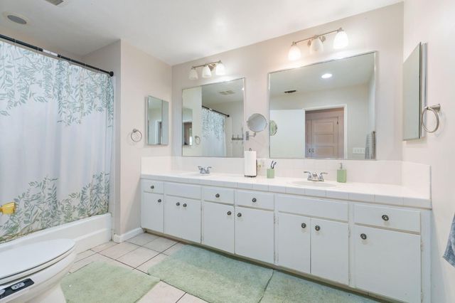 3708 W North Avenue, Fresno, CA 93706