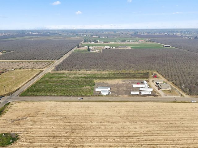 3708 W North Avenue, Fresno, CA 93706