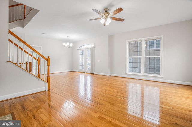 14741 POTOMAC BRANCH DR, Woodbridge, VA 22191