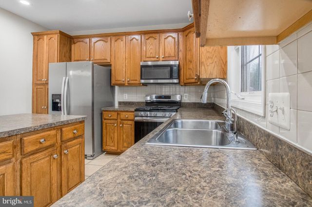 14741 POTOMAC BRANCH DR, Woodbridge, VA 22191