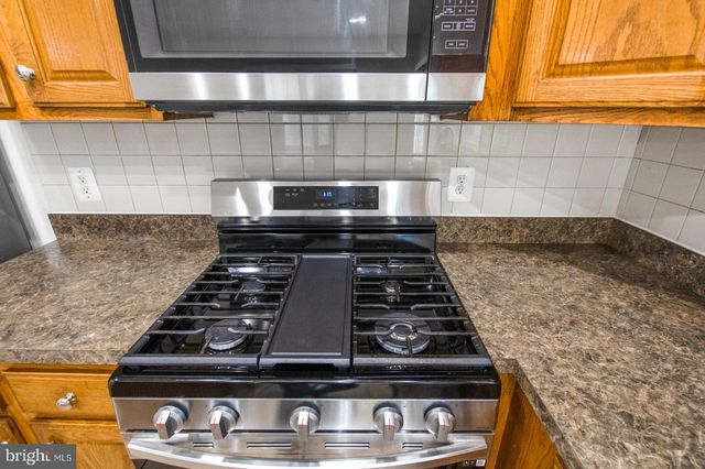 14741 POTOMAC BRANCH DR, Woodbridge, VA 22191