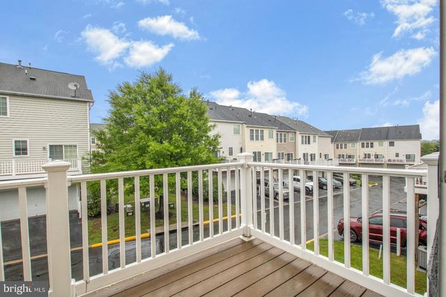 14741 POTOMAC BRANCH DR, Woodbridge, VA 22191